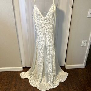 Elegant Vintage White Lace Slip Dress Nightgown